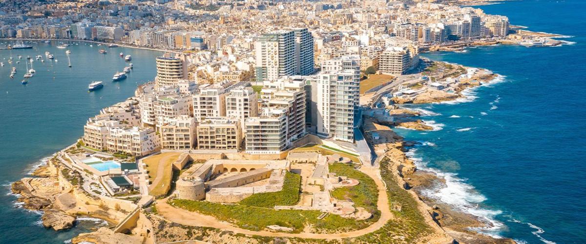 Exceptional 3-Bedroom Apartment, Sliema - Tigne Point! 외부 사진