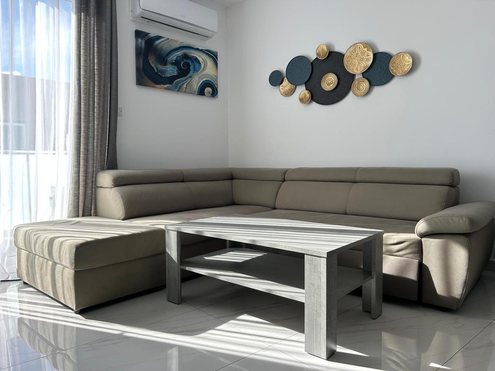 Exceptional 3-Bedroom Apartment, Sliema - Tigne Point! 외부 사진
