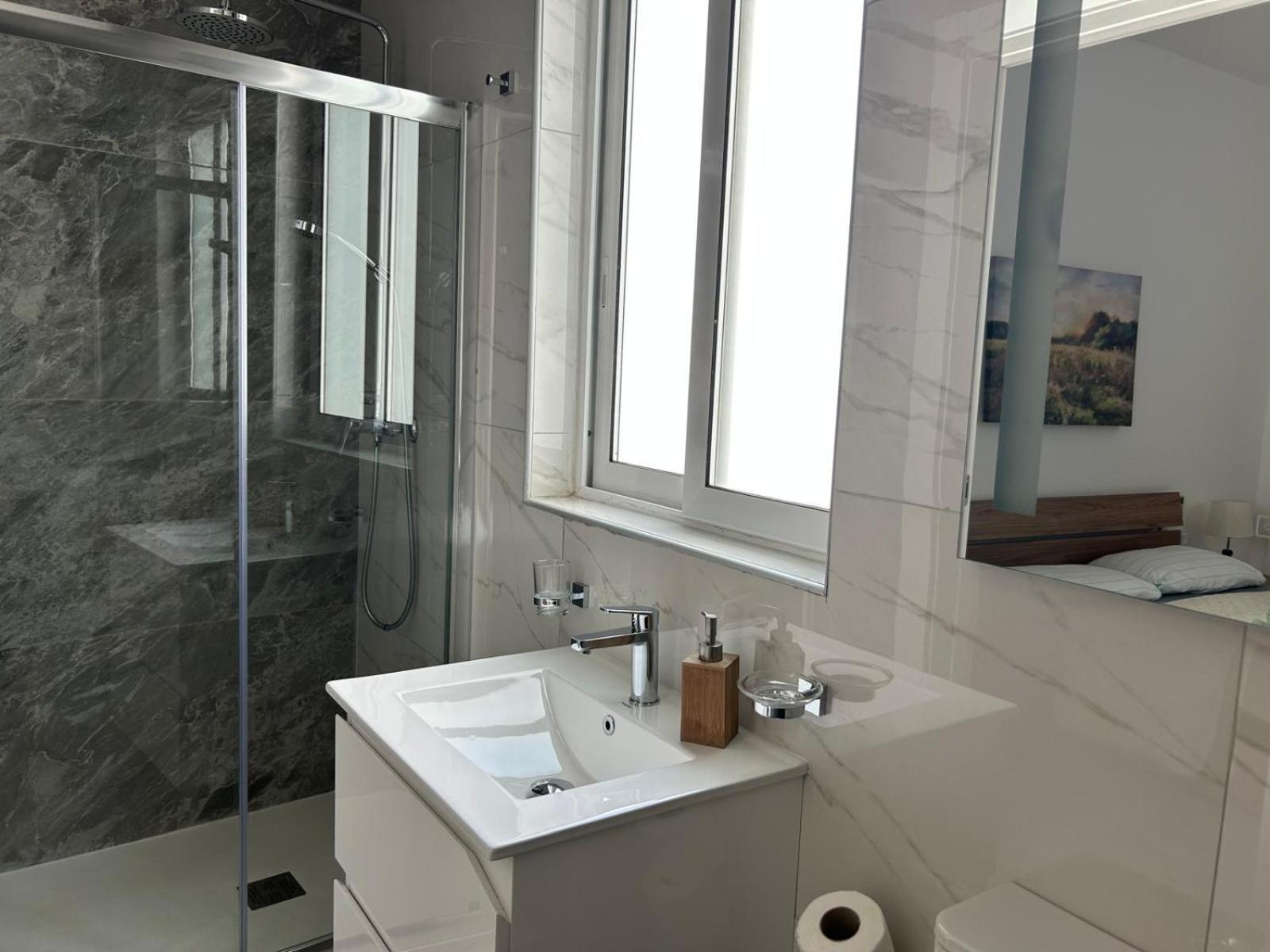 Exceptional 3-Bedroom Apartment, Sliema - Tigne Point! 외부 사진
