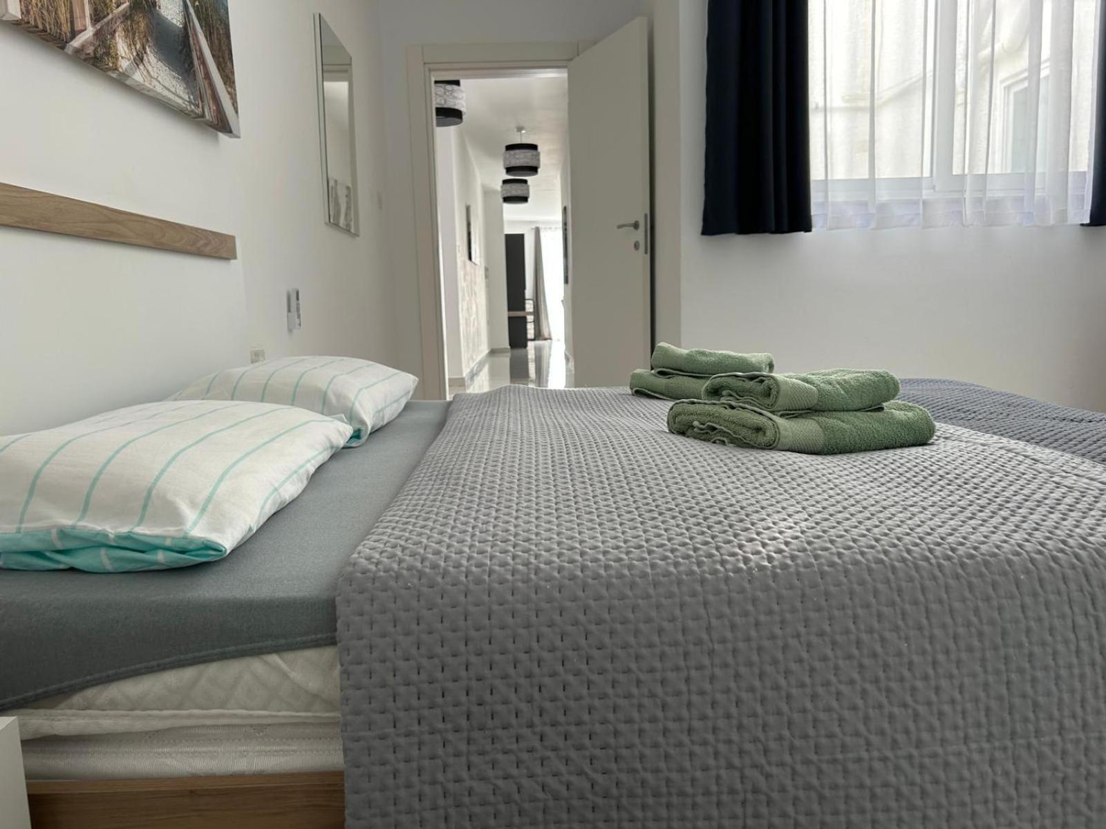 Exceptional 3-Bedroom Apartment, Sliema - Tigne Point! 외부 사진