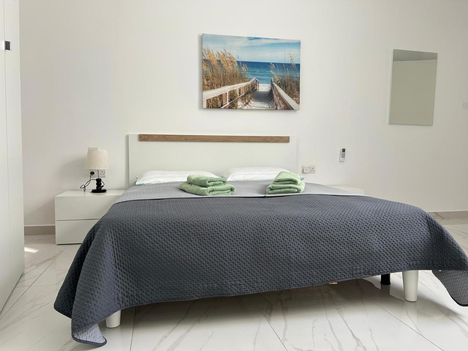 Exceptional 3-Bedroom Apartment, Sliema - Tigne Point! 외부 사진